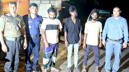 রাণীনগরে ভ্রাম্যমাণ আদালতে ৩ জনের কারাদণ্ড