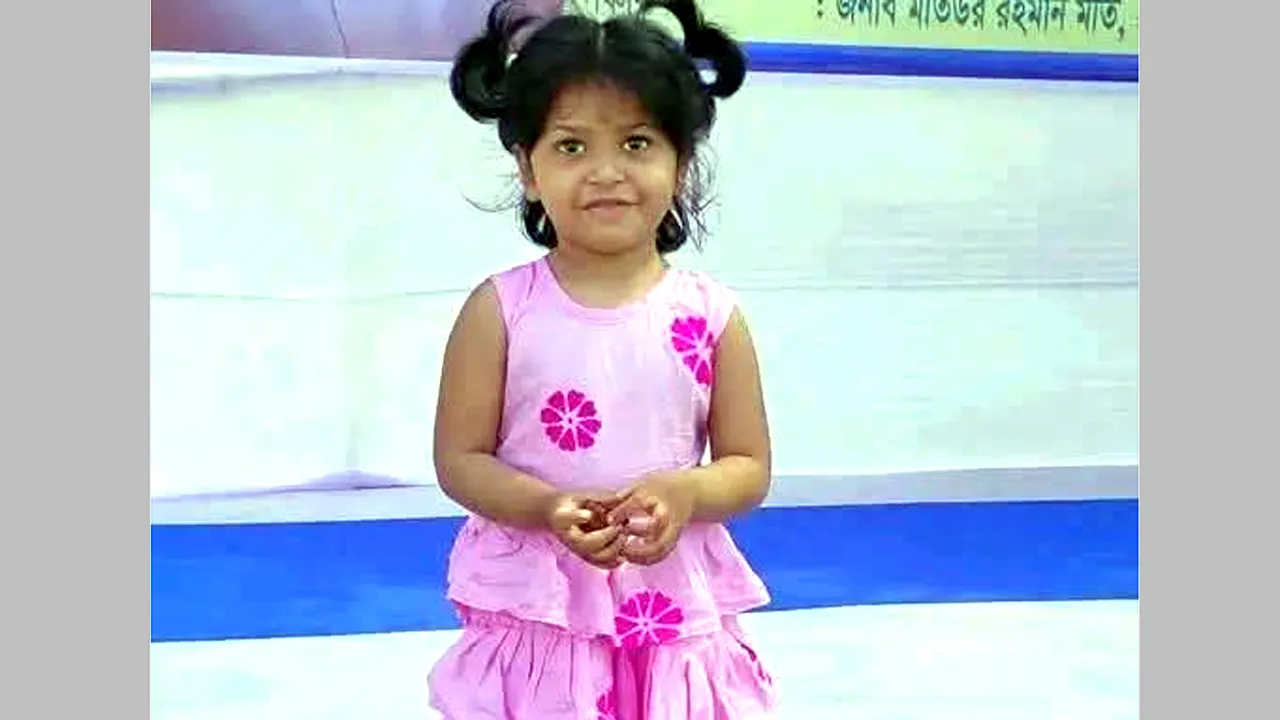 নওগাঁয় অটোরিকশার ধাক্কায় শিশু নিহত