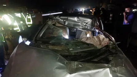 নড়াইলে সড়ক দুর্ঘটনায় ট্রাক হেলপার নিহত, আহত ৩