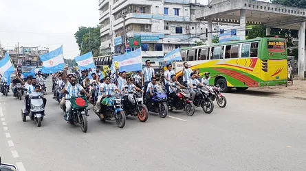 আর্জেন্টিনার খেলাকে সামনে রেখে নড়াইলে বর্ণাঢ্য মোটরসাইকেল শোভাযাত্রা