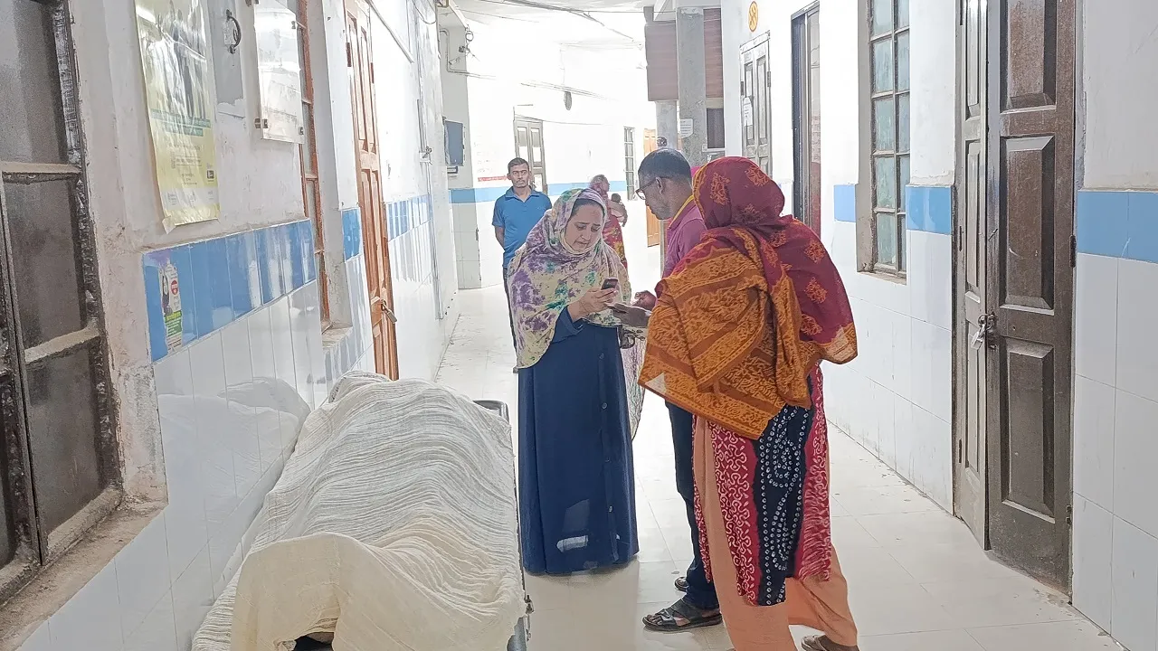 নড়াইলে বাসচাপায় অবসরপ্রাপ্ত বিজিবি সদস্য নিহত