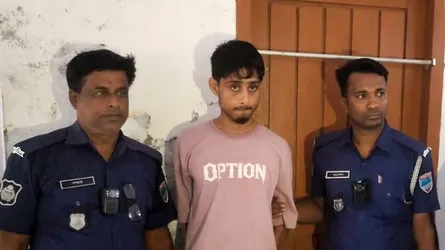 নড়াইলে ঘুমন্ত স্ত্রীকে কুপিয়ে হত্যা, স্বামী আটক