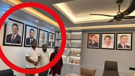 নারায়ণগঞ্জে বিএনপি কার্যালয় থেকে ৩ এমপি ও আহ্বায়কের ছবি অপসারণ