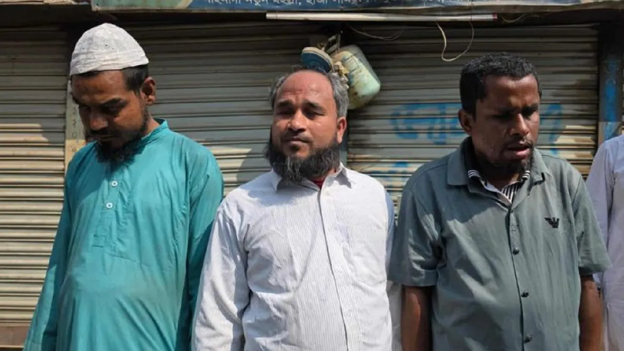 ভোট দিলেন ৩ অন্ধ ব্যক্তি, ‘নাগরিক দায়িত্ব পালন করলাম’