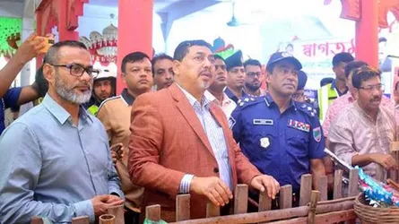 সাবেক শিল্পমন্ত্রী হুমায়ুনের হাতকড়ার ছবি ভুয়া : স্বরাষ্ট্র সচিব