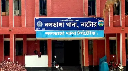 নলডাঙ্গায় নানাবাড়ির জমি সংক্রান্ত বিরোধে ২ যুবককে কুপিয়ে জখম