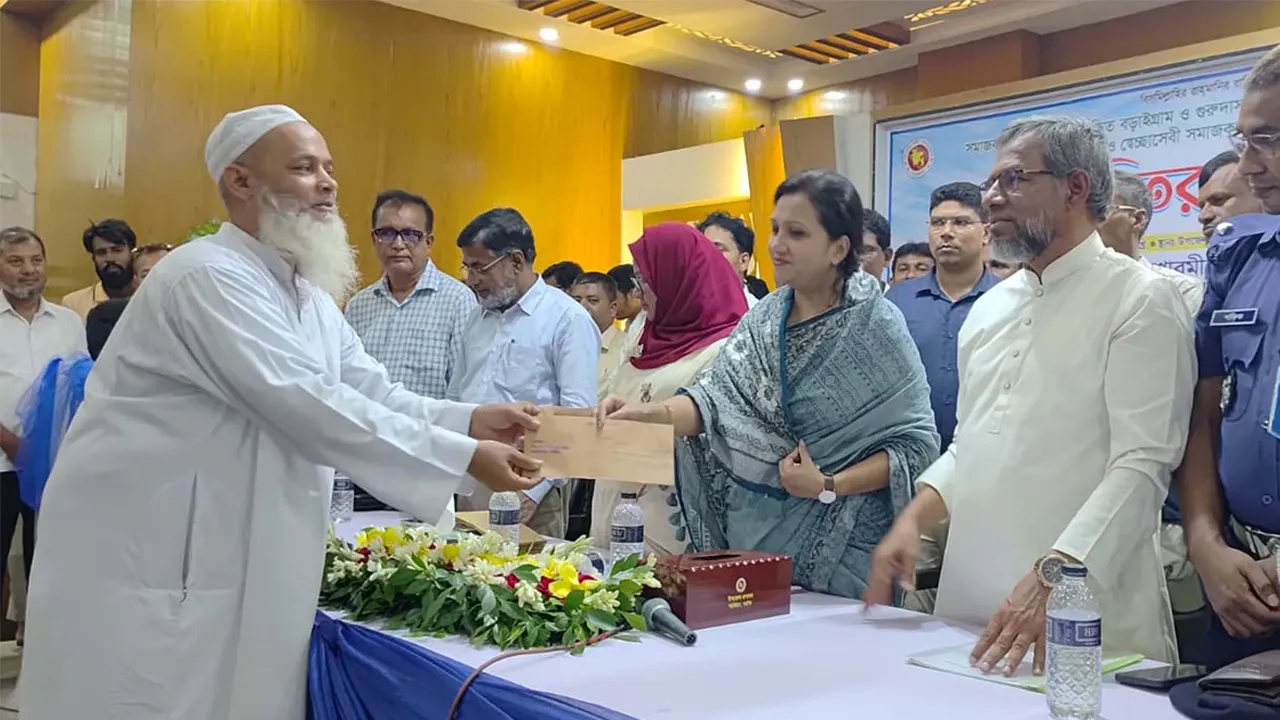 বিদ্যুতের জন্য অন্যের ওপর নির্ভরশীল থাকতে চাই না : সমাজকল্যাণ প্রতিমন্ত্রী