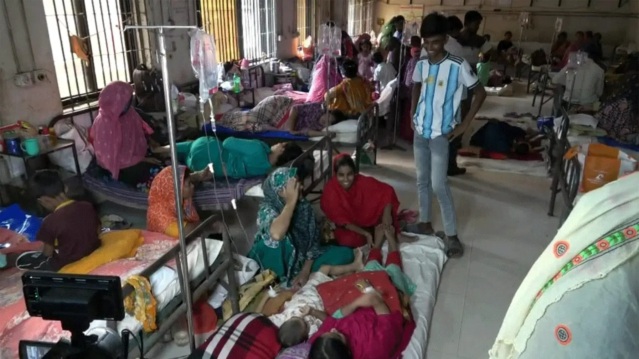 নাটোর সদর হাসপাতালে বেড়েছে ডায়রিয়া রোগী, ওষুধ না পাওয়ার অভিযোগ