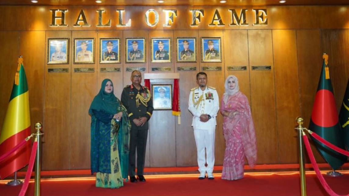 Navy-and-Air-Force-chiefs-inducted-into-BMA-'Hall-of-Fame'