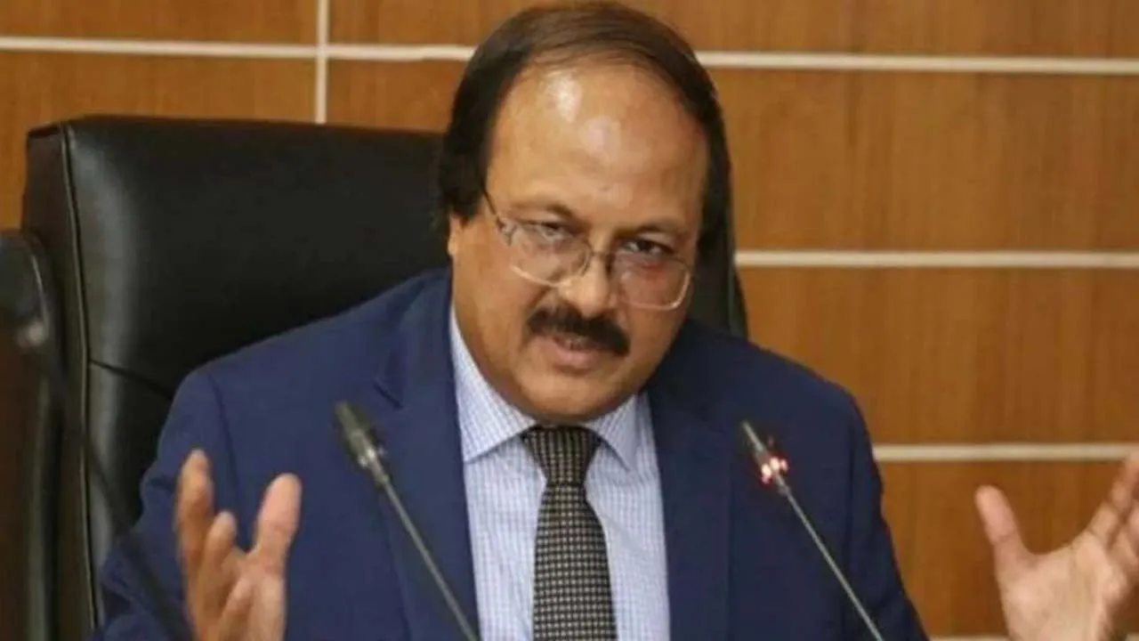 স্ত্রী-ছেলেসহ এনবিআর সাবেক চেয়ারম্যান নজিবুরের বিদেশ গমনে নিষেধাজ্ঞা