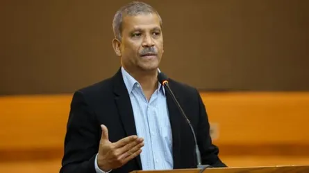 মাইলস্টোনের ছাত্র, শিক্ষক ও অভিভাবকদের সমন্বয়ে কন্ট্রোল রুম খোলা হয়েছে