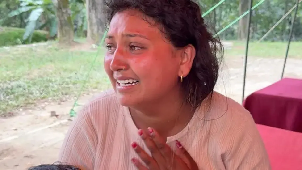 নেপালের ভয়াবহ বন্যা : মা, বাবা, স্বামীসহ পরিবারের সবাই নিখোঁজ