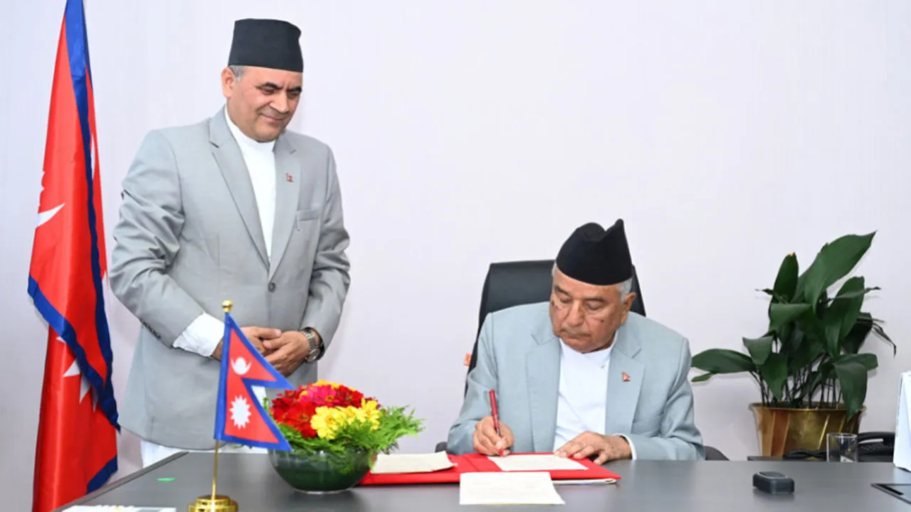 নেপালে জেন-জি’দের ভোটাধিকার নিশ্চিত করতে অধ্যাদেশ জারি