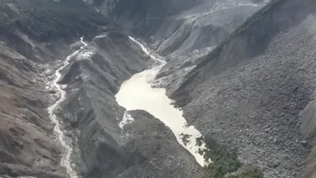 নেপালে দ্বিতীয় দফায় বন্যার আশঙ্কা, ভূমিধসে তৈরি হ্রদ নিয়ে সতর্কতা