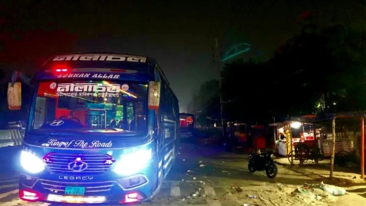 বাস আটকের পর ছেড়ে দেয়ার মধ্যস্থতাকারীদের নিয়ে ধোঁয়াশা