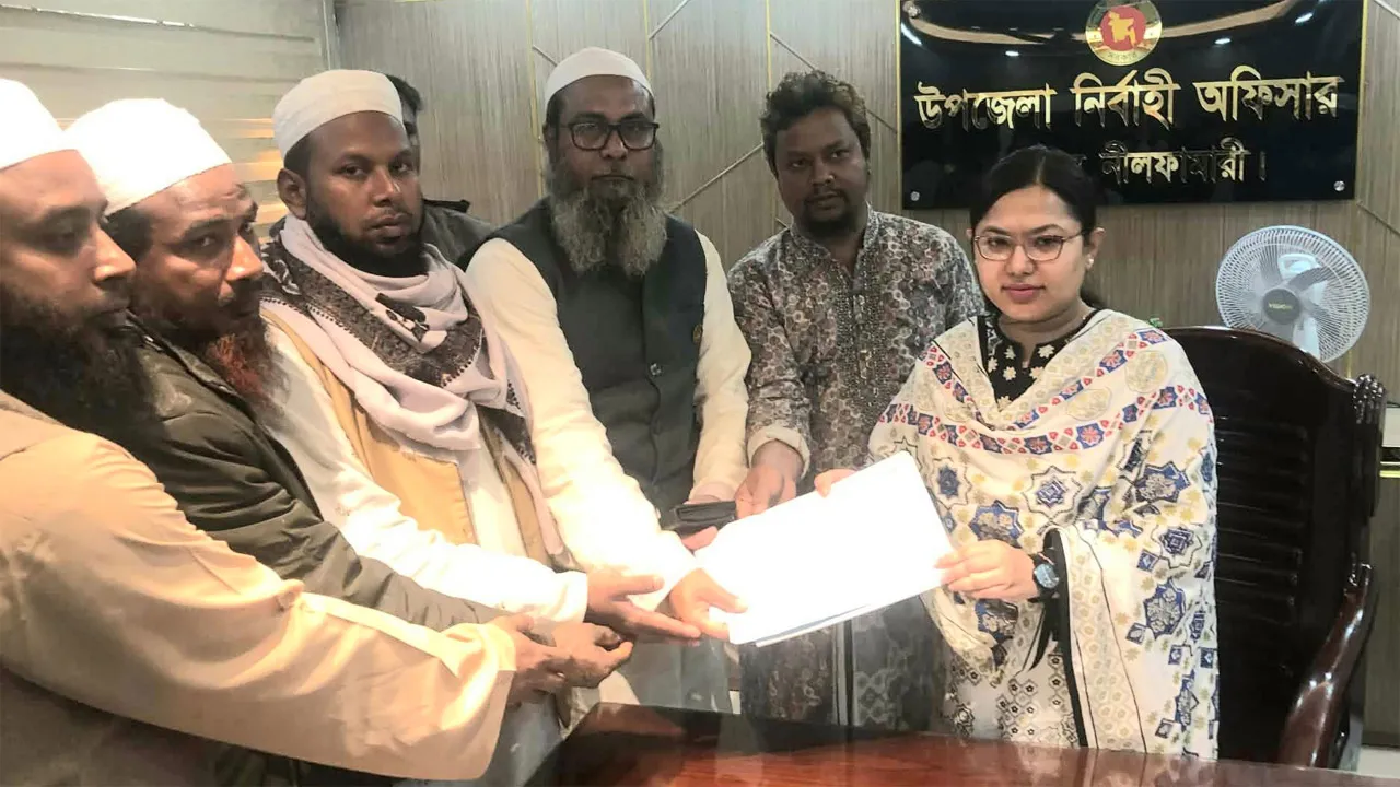 নীলফামারী-১ আসনে বিএনপি-জমিয়ত জোটের প্রার্থী মঞ্জুরুলের মনোনয়নপত্র উত্তোলন