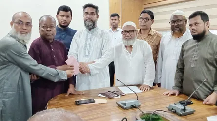 নীলফামারীতে এমপির ঐচ্ছিক তহবিলের অর্থ মুক্তিযোদ্ধাদের মাঝে বিতরণ