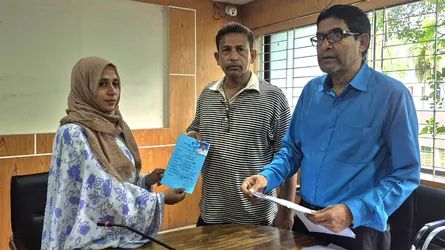 নীলফামারীতেও ফুয়েল কার্ড চালু