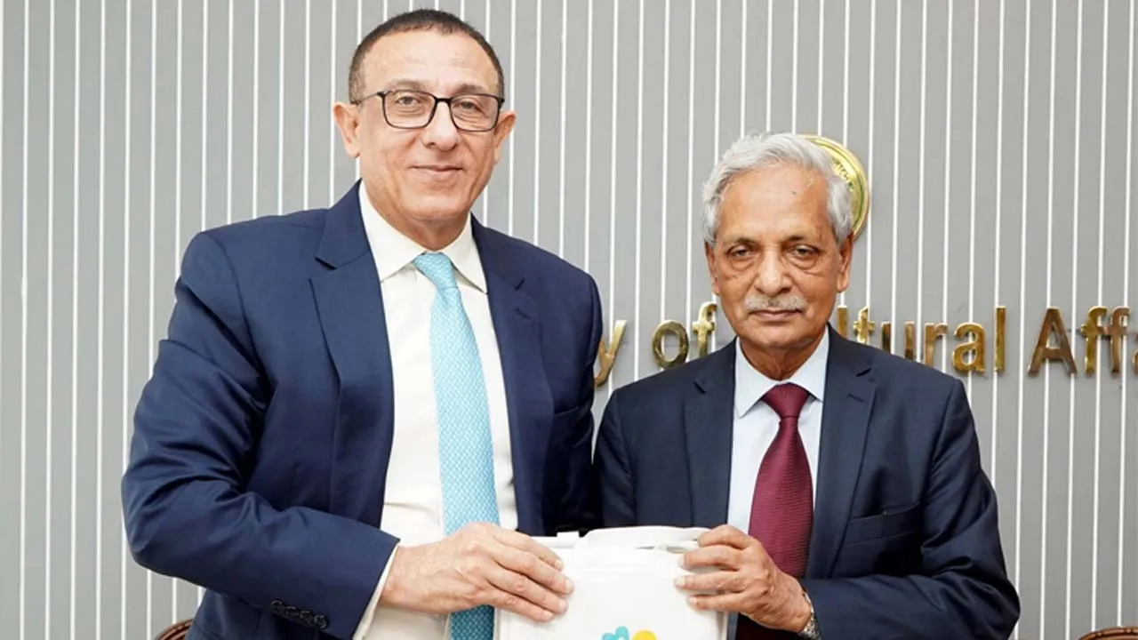 সংস্কৃতিমন্ত্রীর সাথে প্যালেস্টাইনের রাষ্ট্রদূতের সৌজন্য সাক্ষাৎ