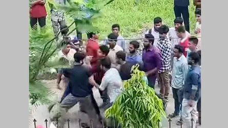 নোবিপ্রবিতে ছাত্রদলের ২ পক্ষের হাতাহাতি