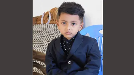 নোয়াখালীতে সিঁড়ি থেকে পড়ে শিশুর মৃত্যু