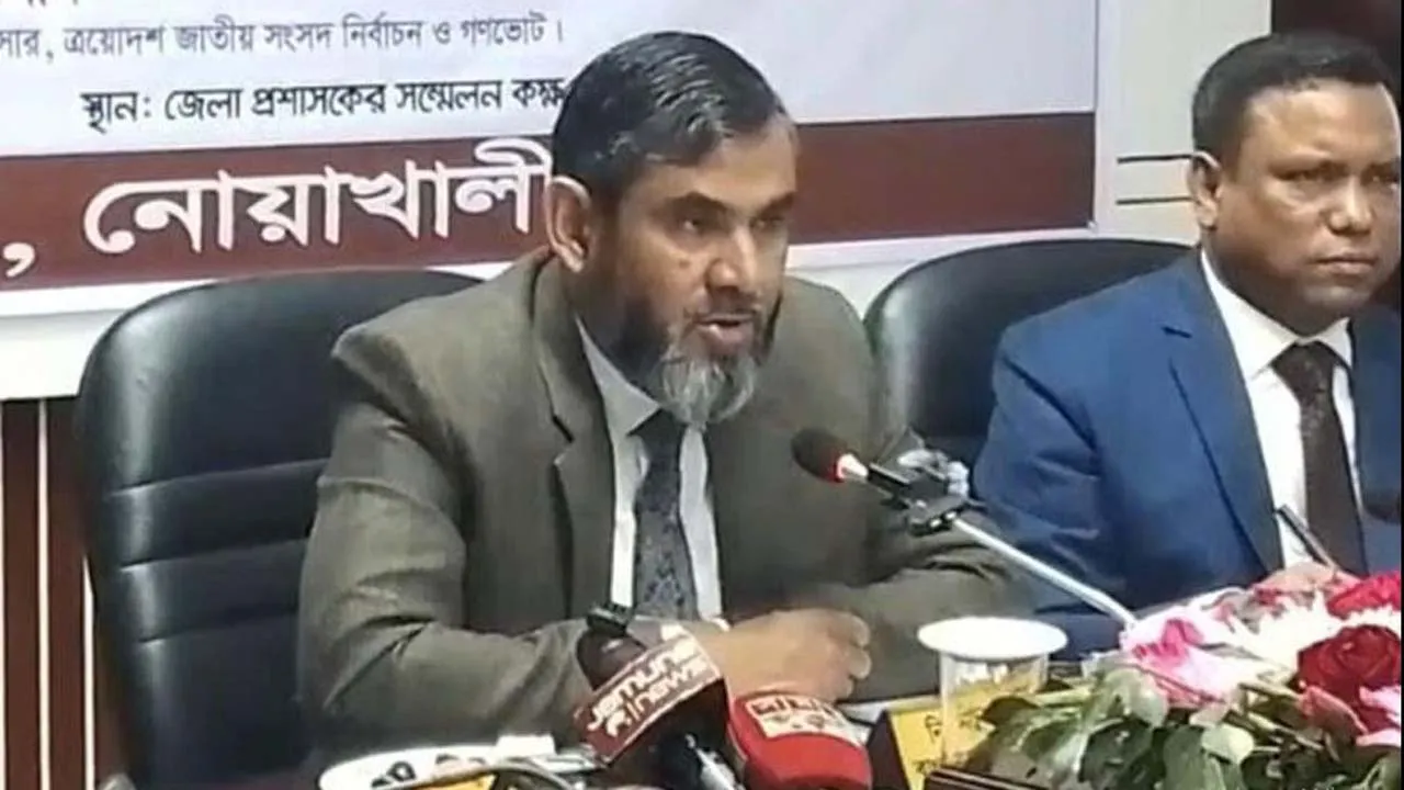 ভোটের সততা নষ্ট হওয়ার বিষয়ে ছাড় দেয়া হবে না : ইসি সানাউল্লাহ