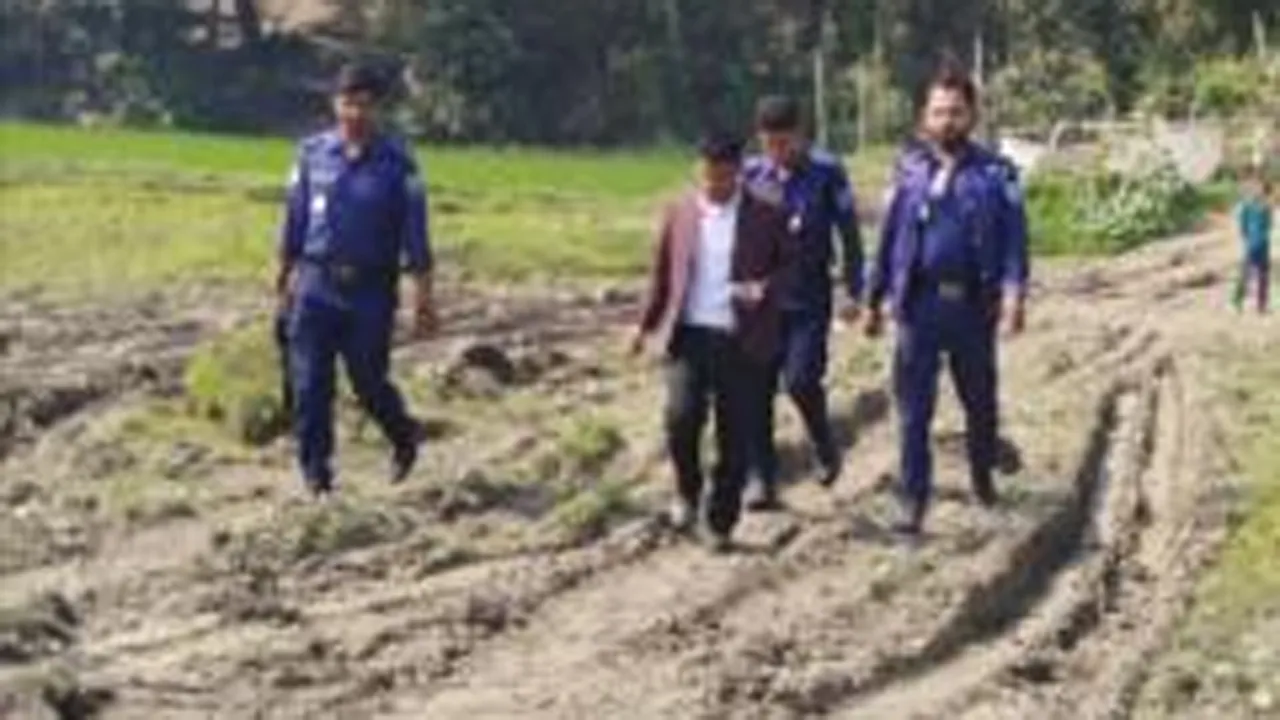 নোয়াখালীতে ফসলি জমির মাটি কাটায় অর্থদণ্ড
