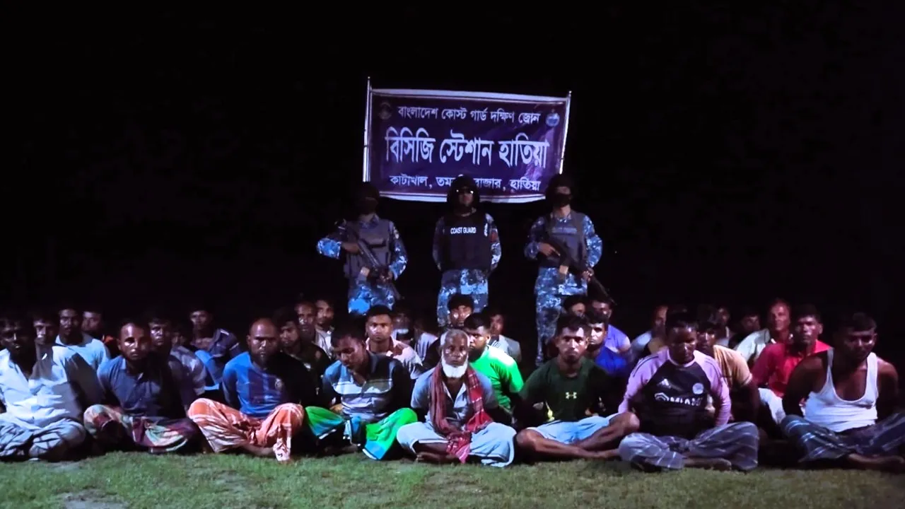 নোয়াখালীতে কোস্টগার্ডের অভিযানে হামলা, অবৈধ জালসহ ৩৩ জেলে আটক