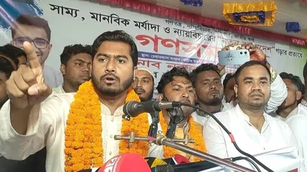 আ’লীগকে গণহত্যাকারী সংগঠন হিসেবে নিষিদ্ধ করতে হবে : ভিপি নুর