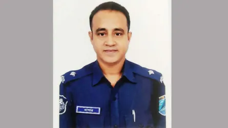 আইজি ব্যাজ পেলেন রামগঞ্জ থানার ওসি