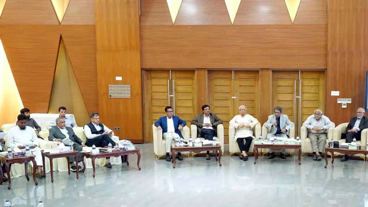 সংলাপে ২০টি মৌলিক বিষয়ে সমাধান করতে হবে : আলী রীয়াজ