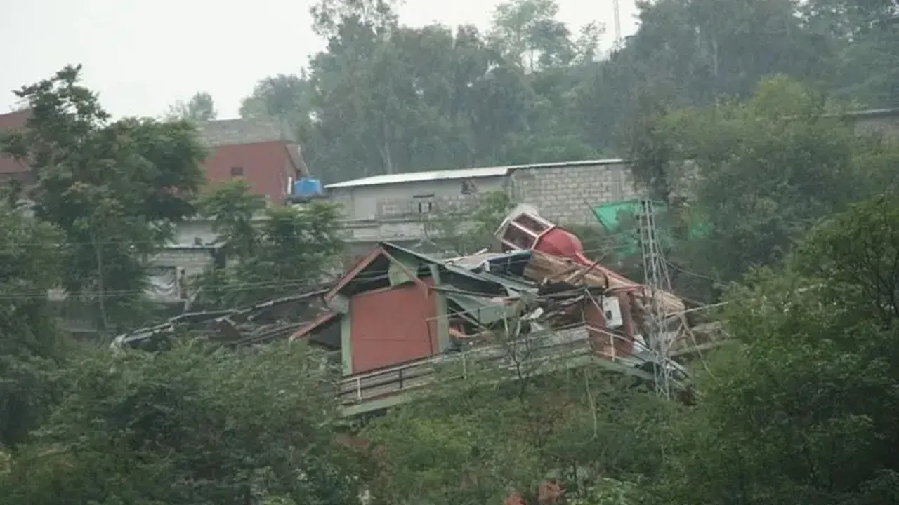 ভারত-পাকিস্তান সঙ্ঘাতে বাংলাদেশের অবস্থান কী হবে?