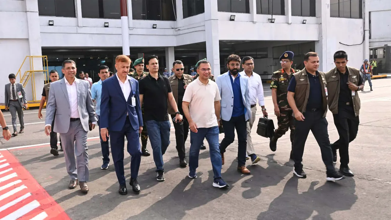 খাল খনন কর্মসূচির উদ্বোধনে দিনাজপুরের পথে প্রধানমন্ত্রী