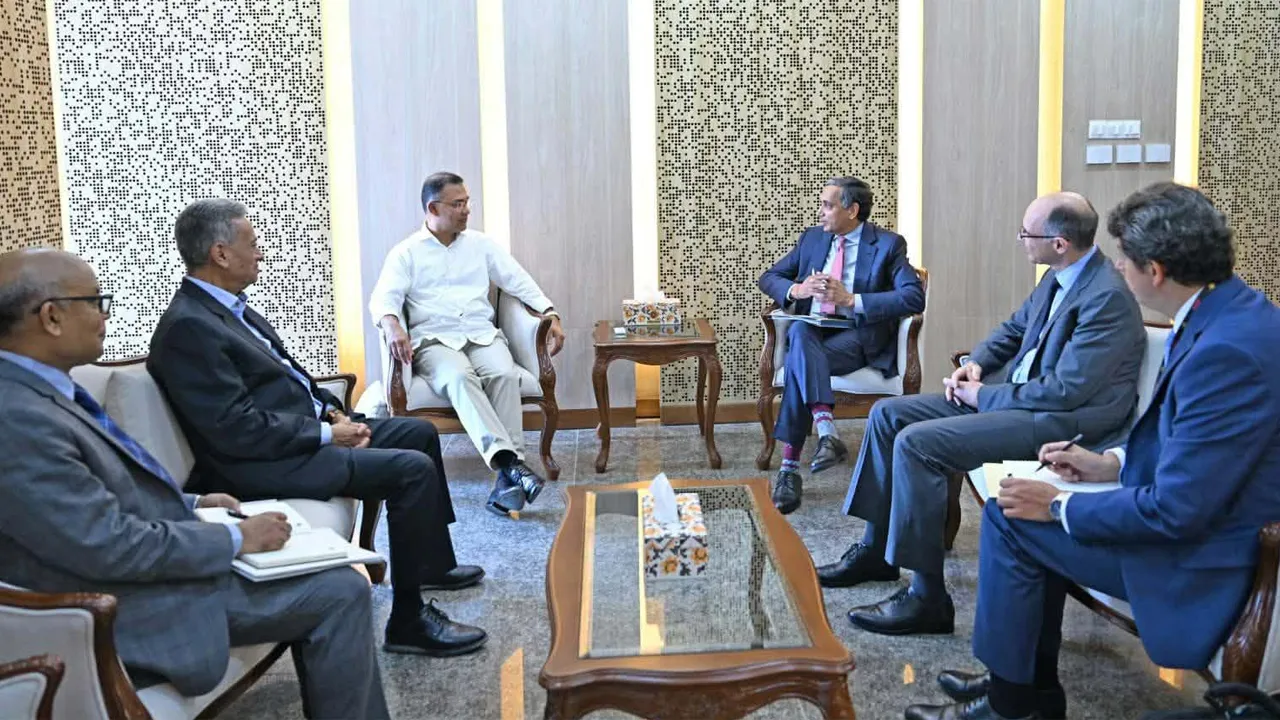 প্রধানমন্ত্রীর সাথে আইএমএফ এশিয়া ও প্যাসিফিক বিভাগের পরিচালকের সাক্ষাৎ