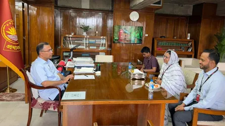 ক্যান্সারে আক্রান্ত সন্তান নিয়ে প্রধানমন্ত্রীর সাথে সাক্ষাৎ জুলাই শহীদের মায়ের