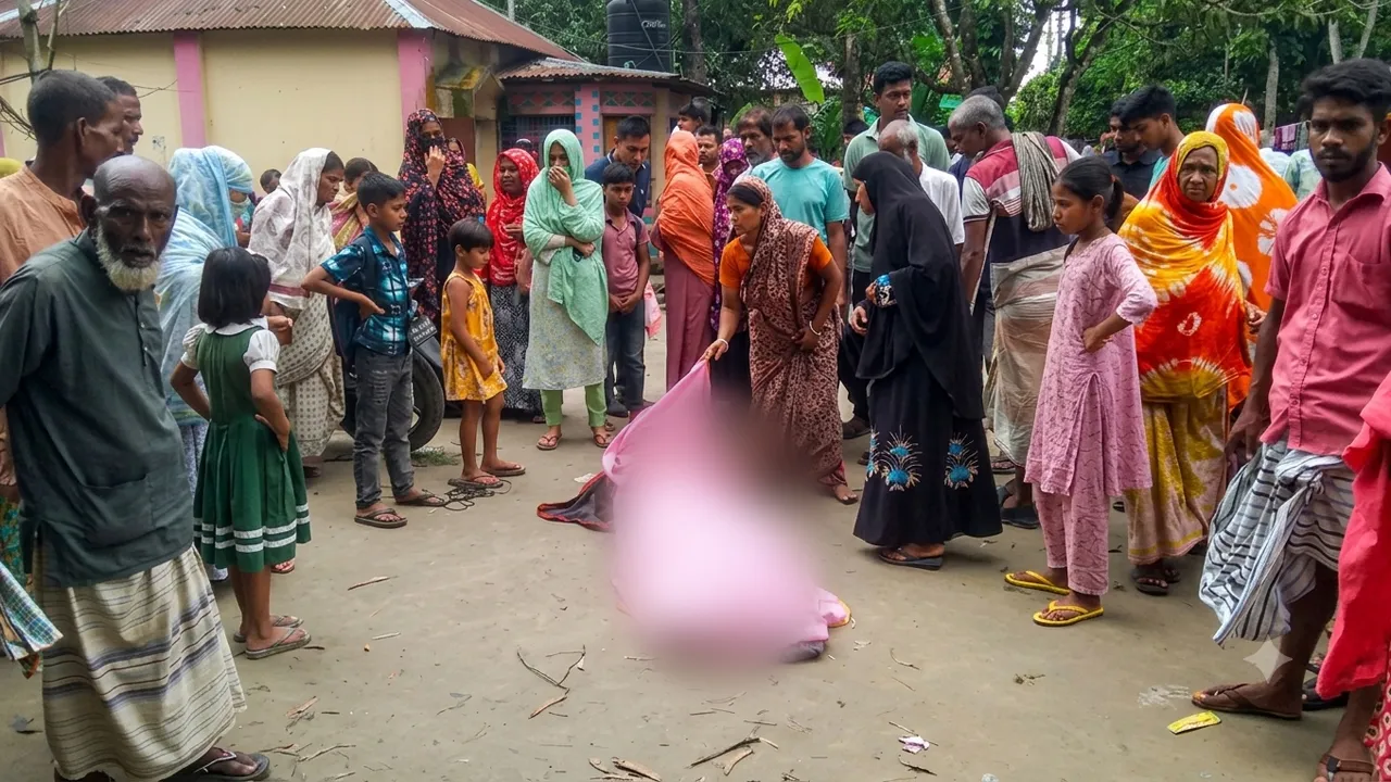 পাবনায় টয়লেটের ট্যাংকি থেকে স্কুল শিক্ষিকার লাশ উদ্ধার
