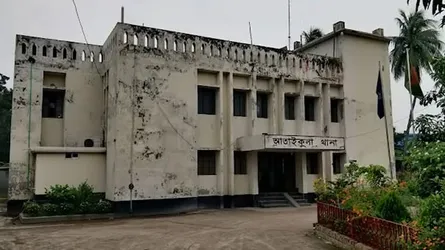 পাবনায় মাছ ধরতে গিয়ে বিদ্যুৎস্পৃষ্ট স্বামী-স্ত্রী মৃত্যু