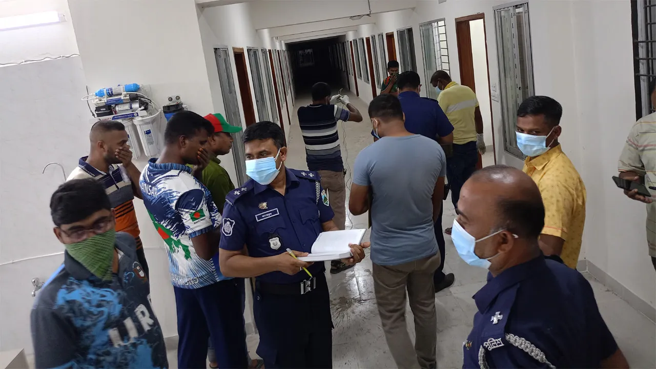 পাবিপ্রবির নির্মাণাধীন হল থেকে লাশ উদ্ধার