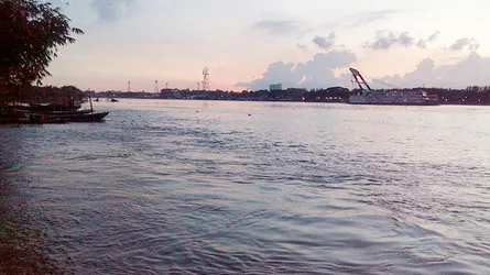 কুষ্টিয়ায় নদীতে গোসল করতে গিয়ে স্কুলছাত্র নিখোঁজ