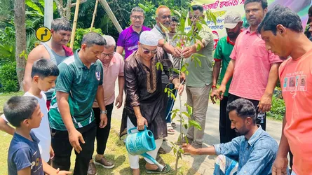 পাইকগাছায় বছরব্যাপী বৃক্ষরোপণ কর্মসূচি উদ্বোধন