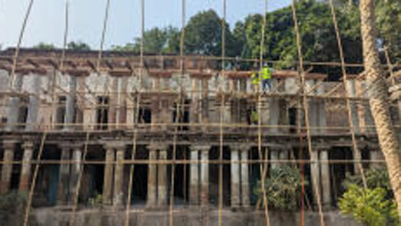সংস্কারে প্রাণ ফিরছে আচার্য পিসি রায়ের জন্মভিটা