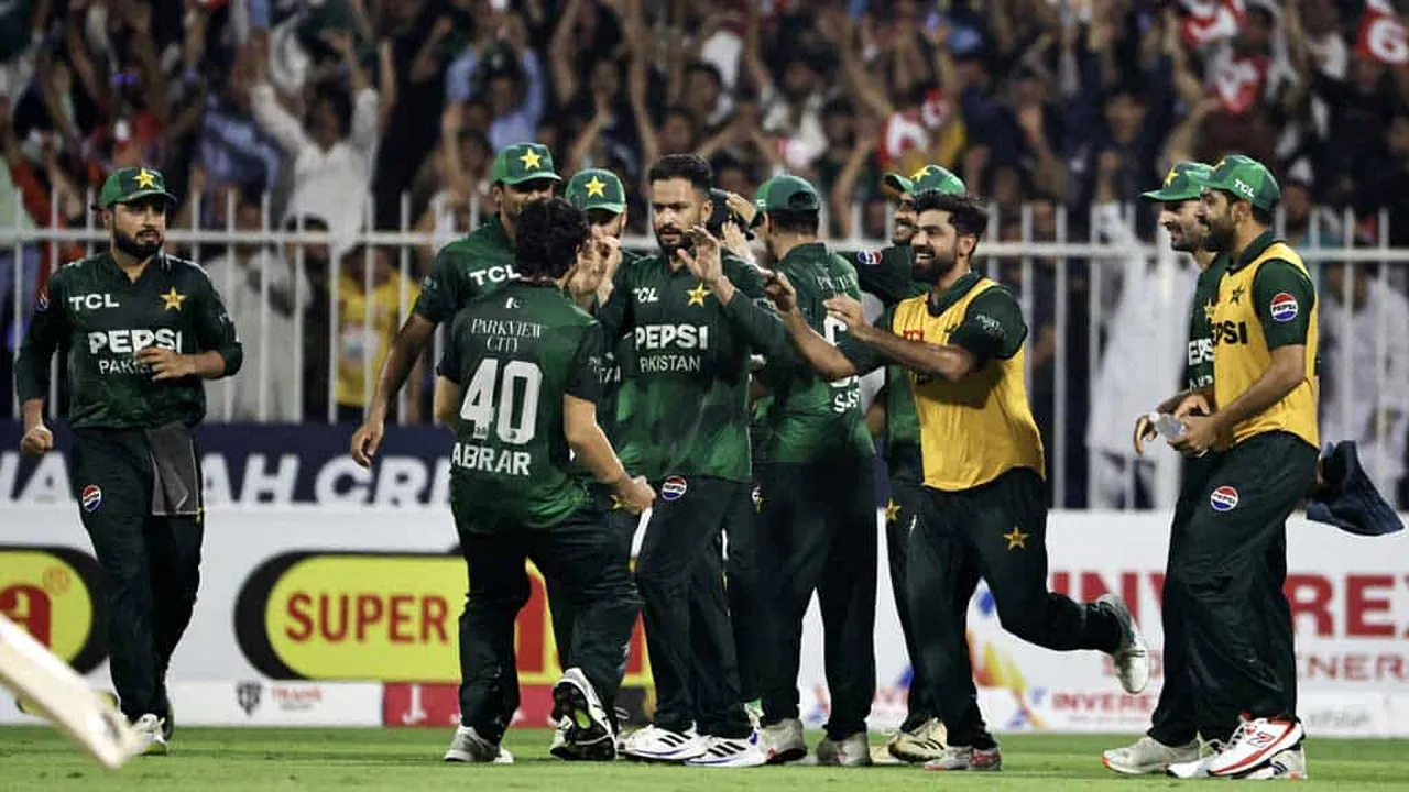 ত্রিদেশীয় সিরিজে চ্যাম্পিয়ন পাকিস্তান