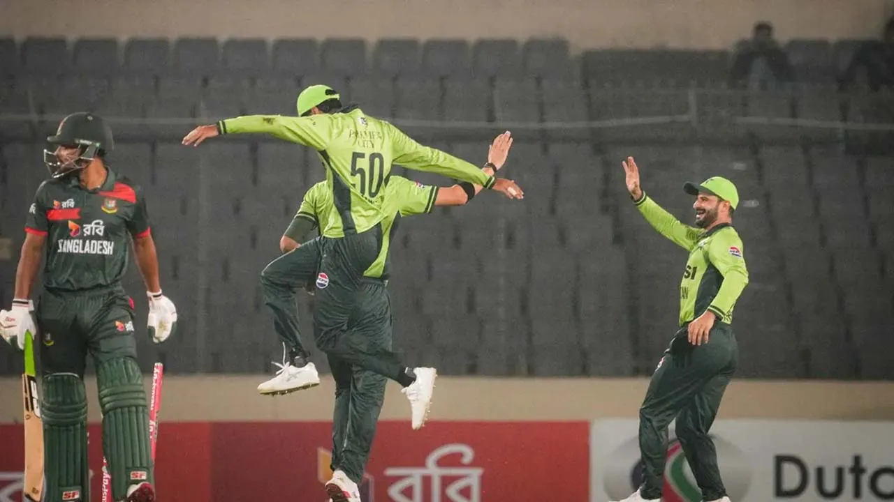 ১১৪ রানে বাংলাদেশকে অলআউট করে সমতায় ফিরল পাকিস্তান