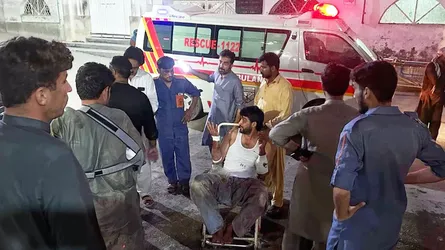 পাকিস্তানে পুলিশ চৌকিতে হামলা-পাল্টা হামলায় নিহত ২৬