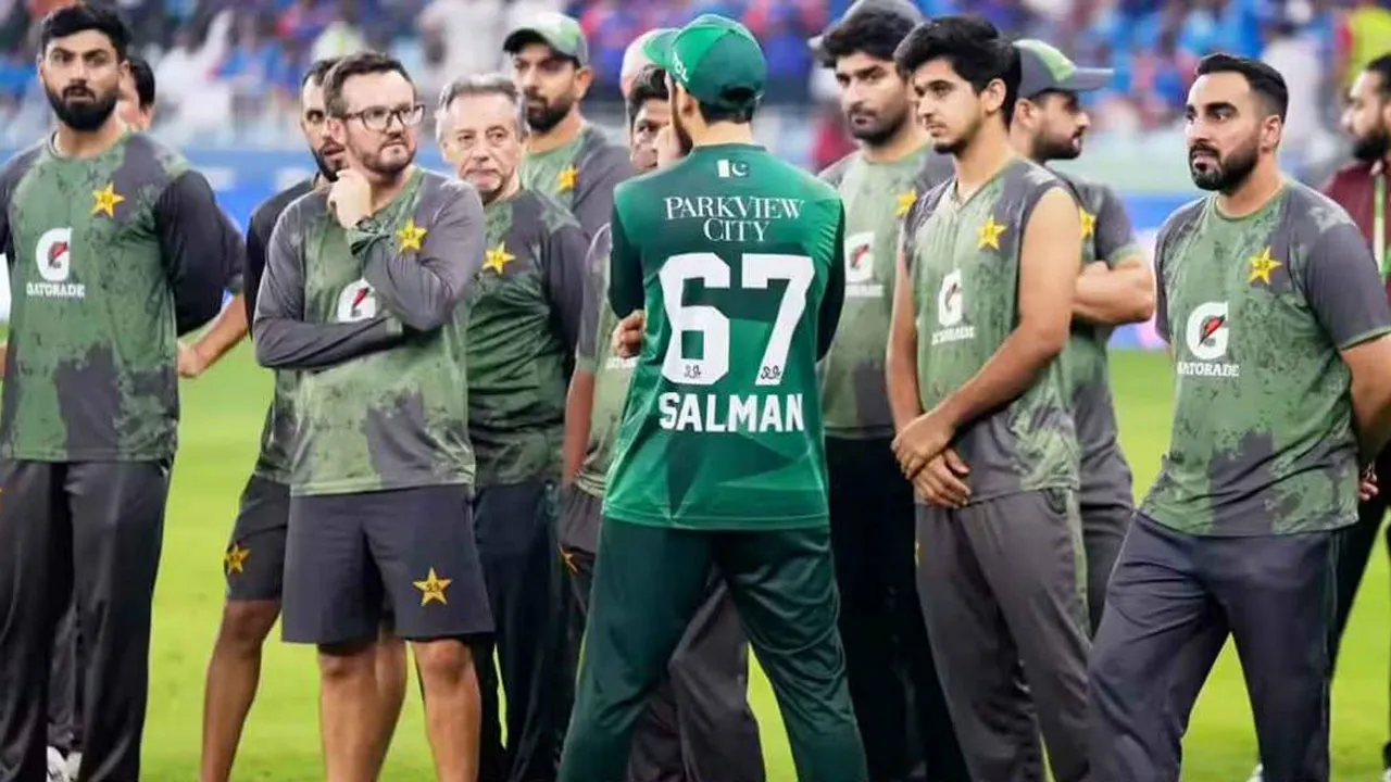 পাকিস্তানি ক্রিকেটারের বিরুদ্ধে হোটেল কর্মীর সাথে অসদাচরণের অভিযোগ