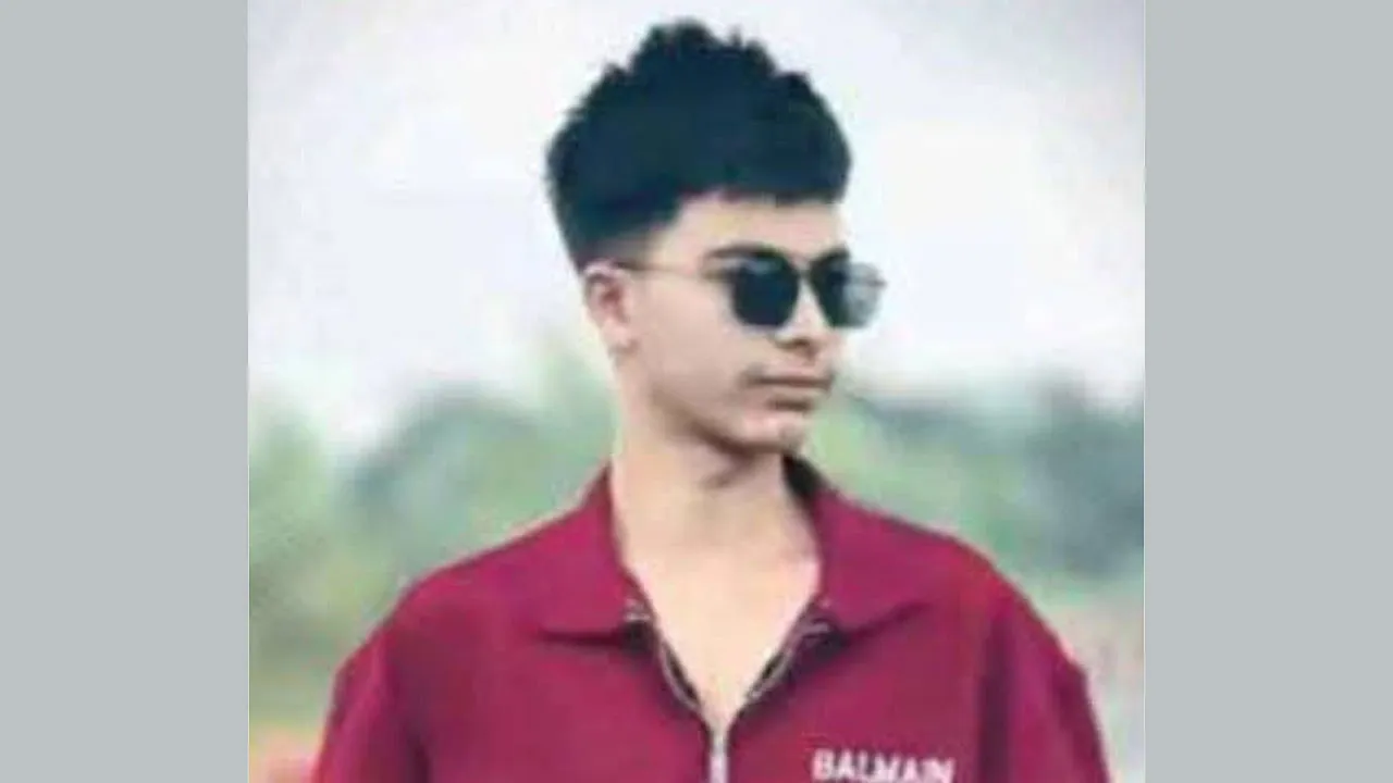 পাকুন্দিয়ায় মোটরসাইকেল দুর্ঘটনায় স্কুল ছাত্র নিহত