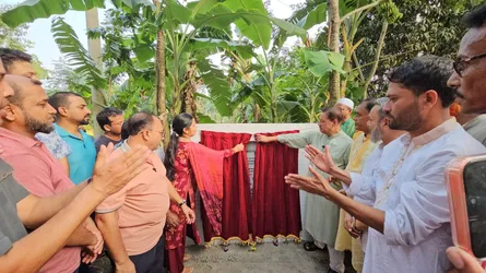 পাকুন্দিয়ায় সড়ক নির্মাণ প্রকল্পের উদ্বোধন