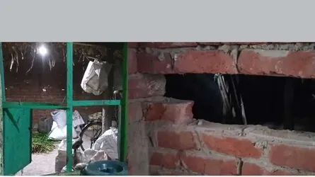 পাঁচবিবিতে জানালার গ্রিল কেটে চুরি