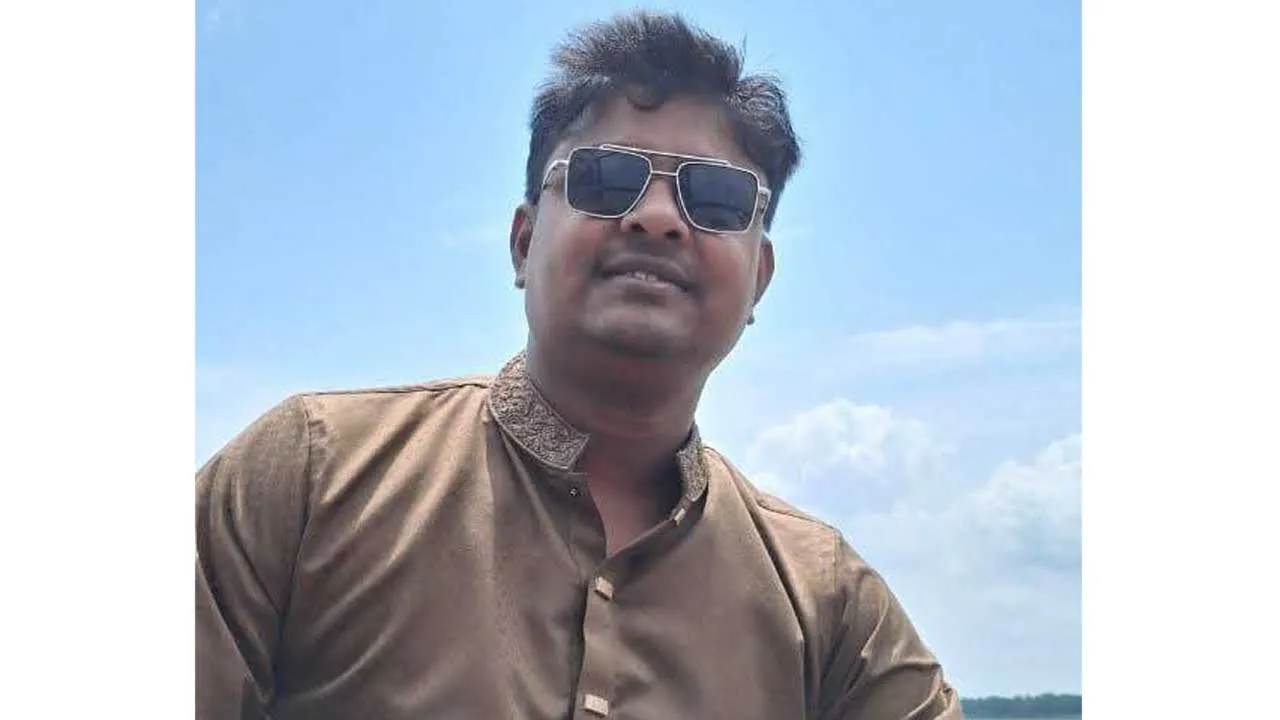 পাথরঘাটায় সড়ক দুর্ঘটনায় কৃষক দলের সভাপতি নিহত