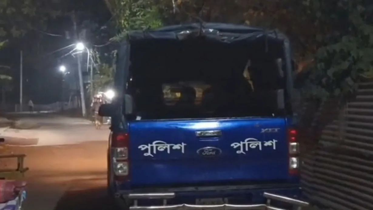 কুয়াকাটায় গৃহবধূর গলা কাটা লাশ উদ্ধার, স্বামী পুলিশ হেফাজতে